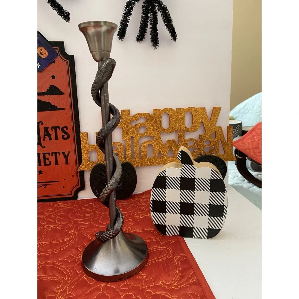 Halloween Decoration Lot 11 Pieces‎ Pumpkins, viper Candleholder Spiders Etc..